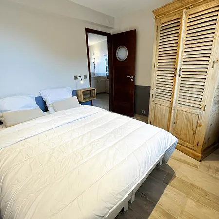 3-room Renovated In Port South - Ac - Mooring Apartment Grimaud