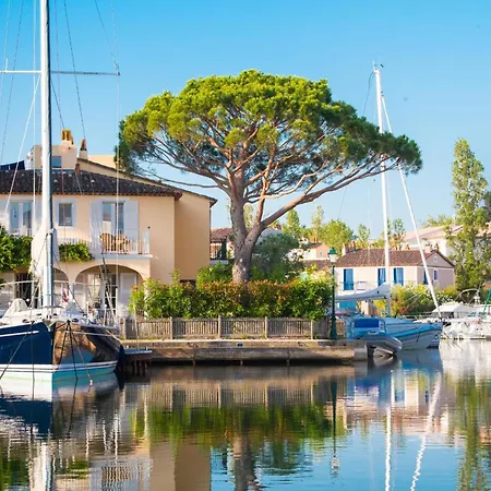 3-room Renovated In Port South - Ac - Mooring *